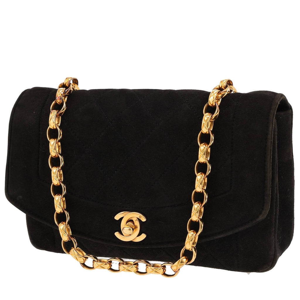 Chanel Diana shoulder bag in black Veau velours