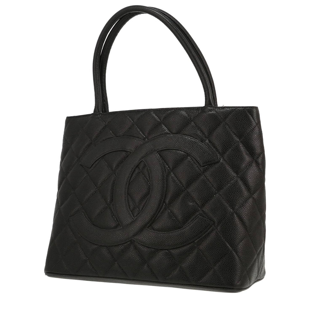 Chanel handbag Black grained leather medallion