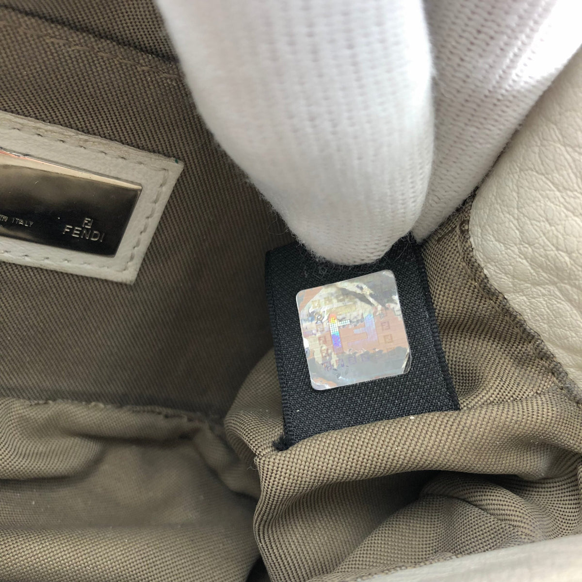 FENDI LEATHER BAGUETTE BAG