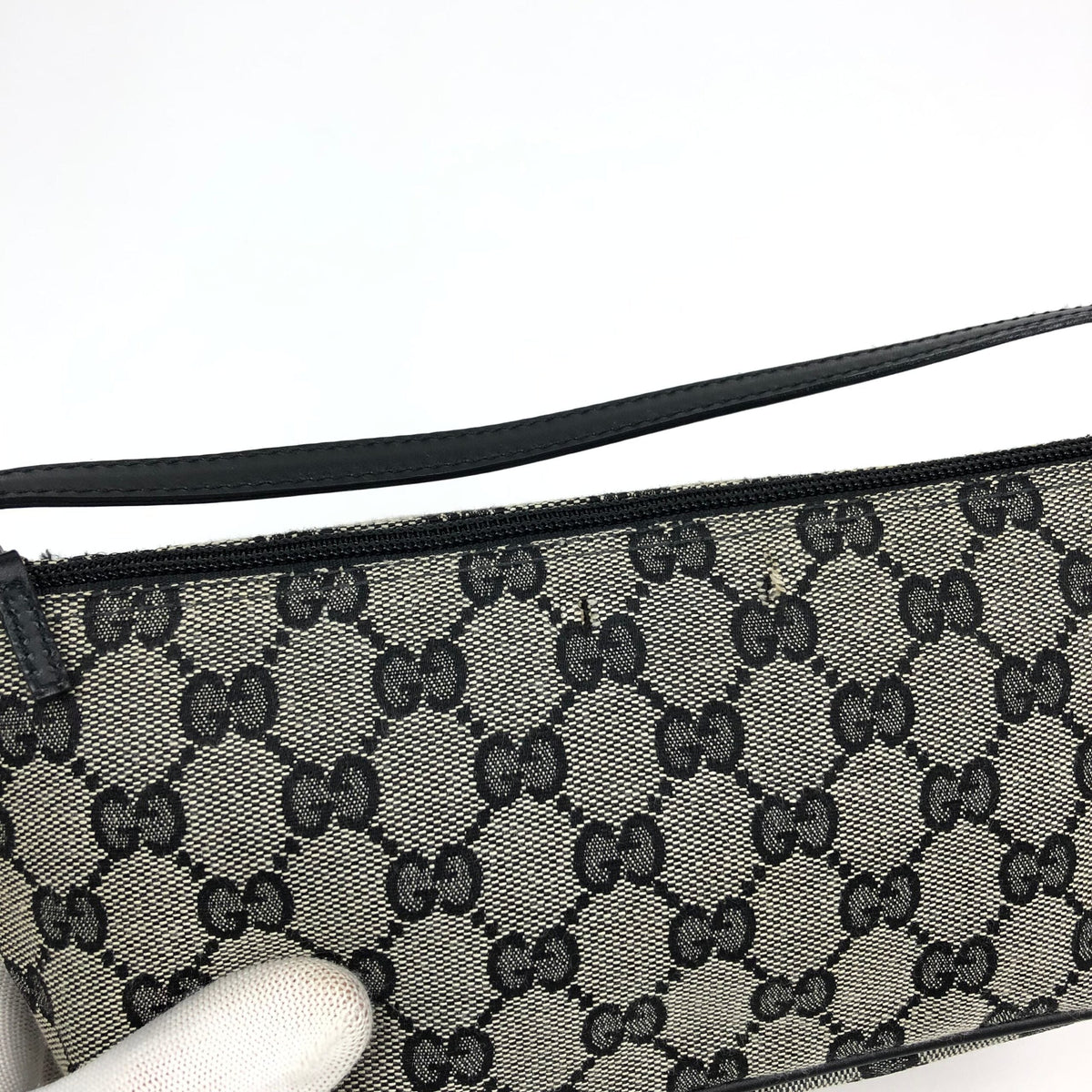 GUCCI MONOGRAM SHOULDER BAG
