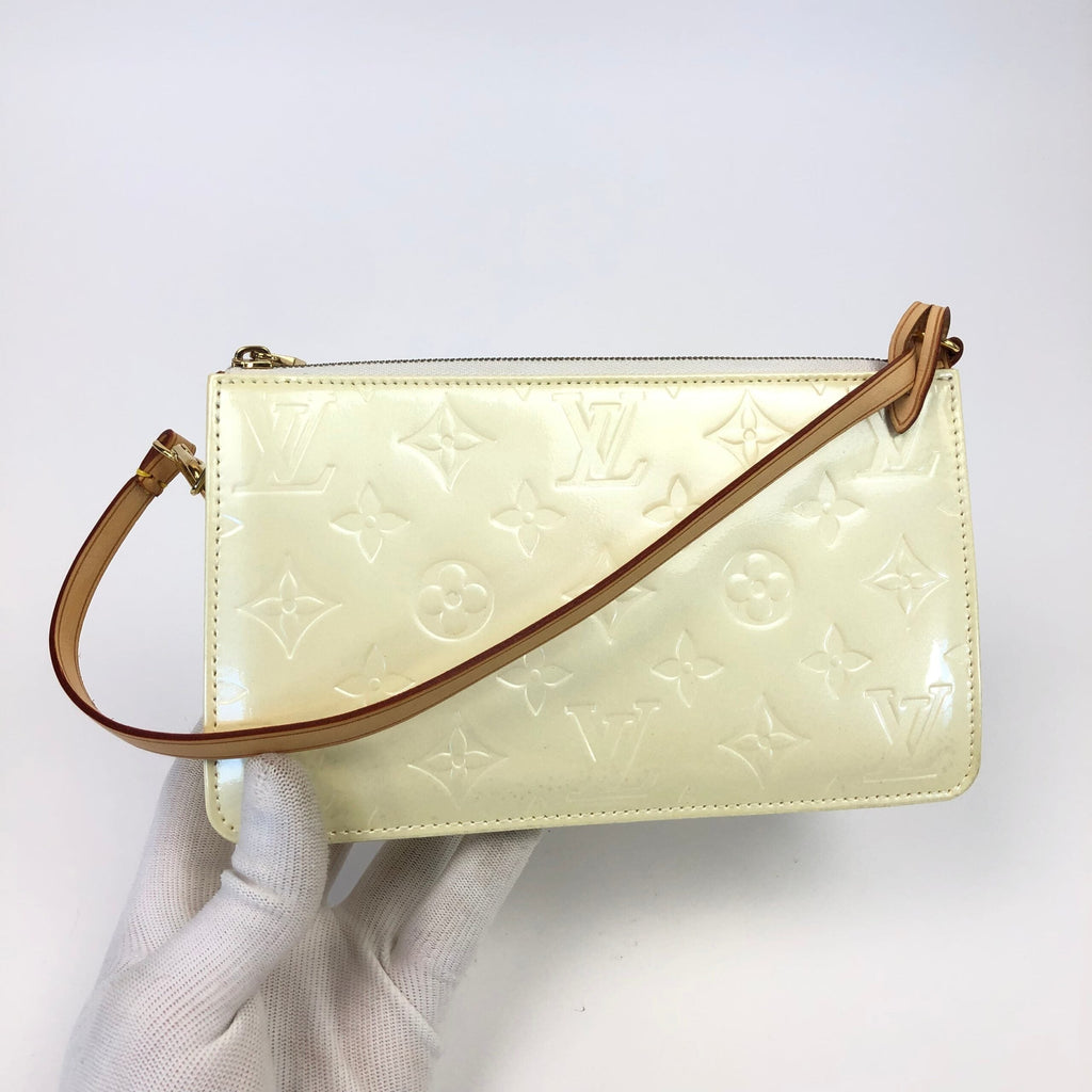 LOUIS VUITTON LEXINGTON VERNIS POCHETTE BAG