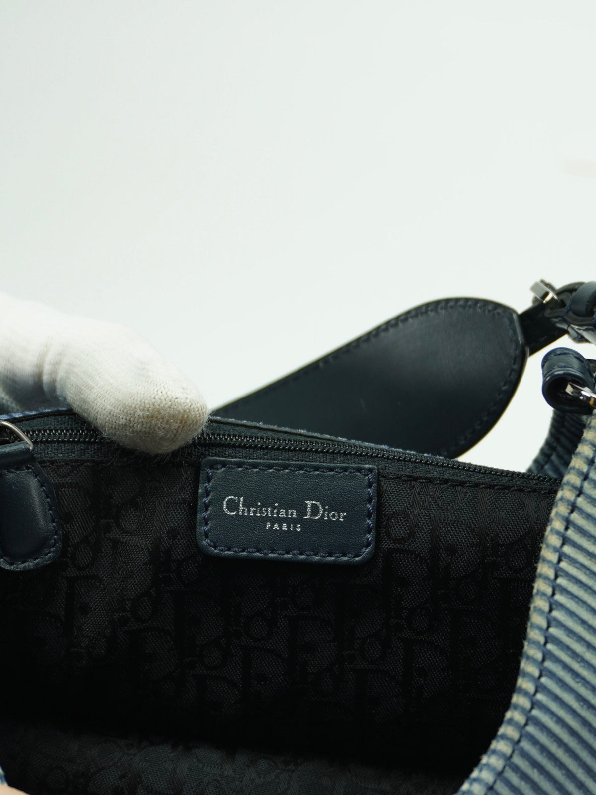 CHRISTIAN DIOR SHOULDER BAG