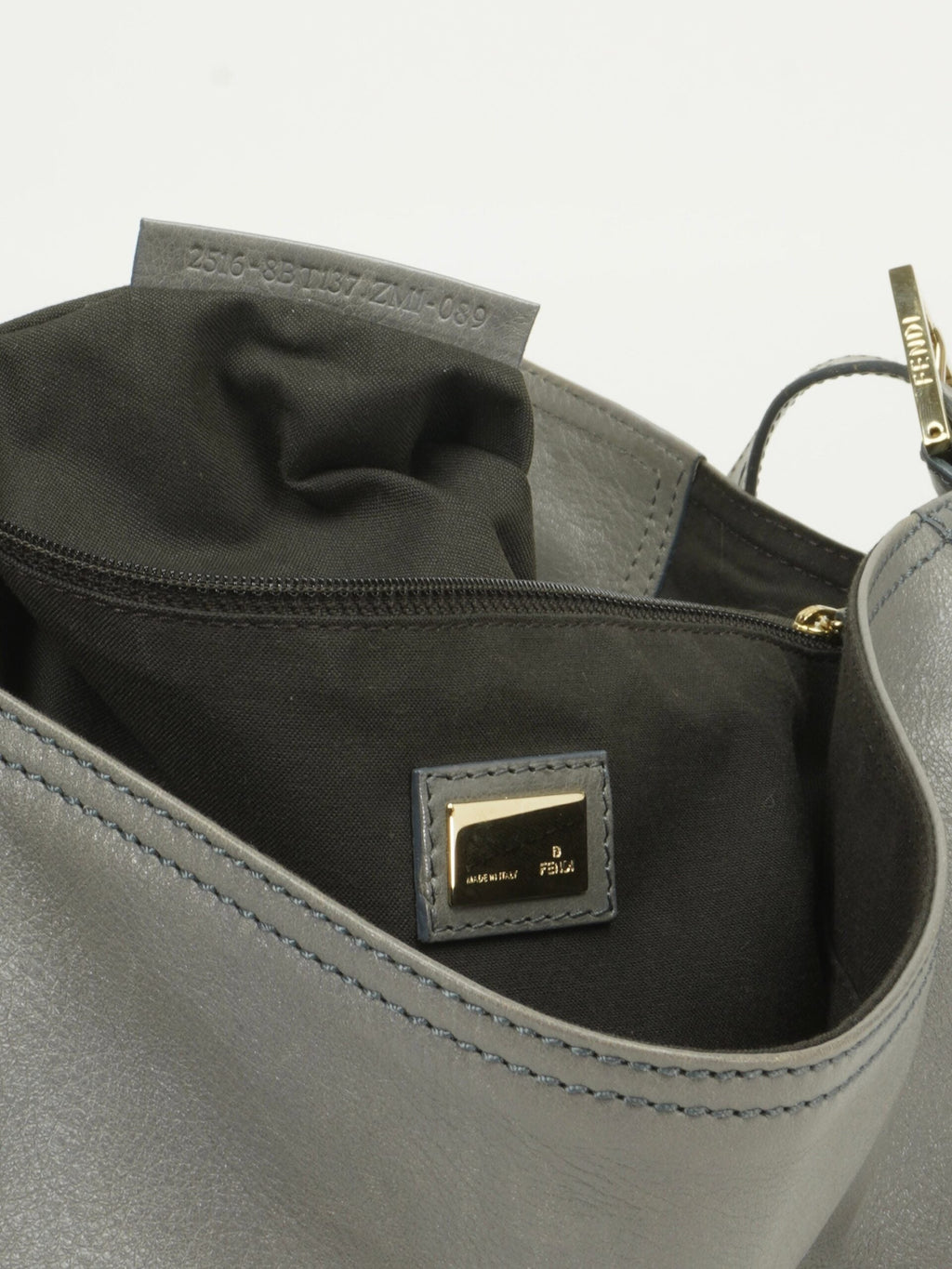 FENDI XL MAMA BAGUETTE BAG