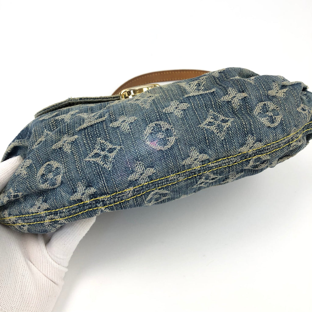 LOUIS VUITTON DENIM PLEATY SHOULDER BAG