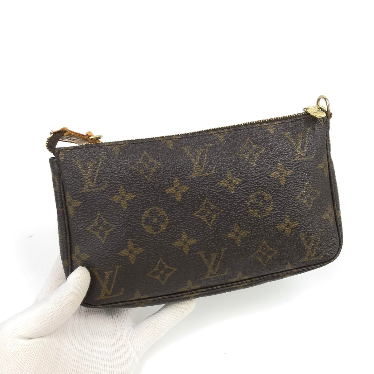 LOUIS VUITTON POCHETTE BAG