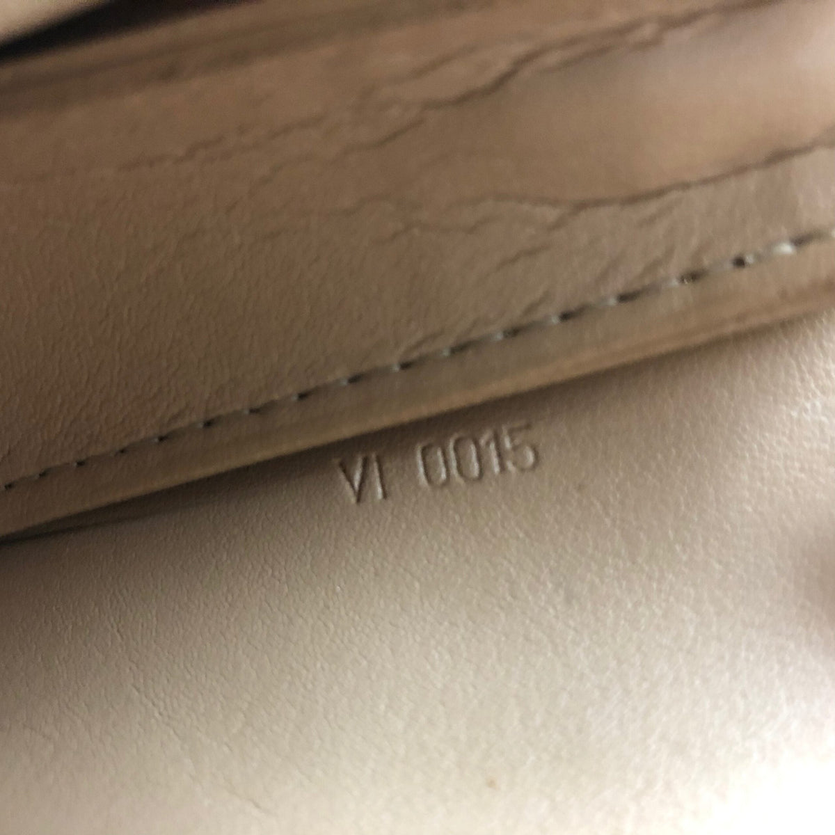 LOUIS VUITTON LEXINGTON VERNIS POCHETTE BAG
