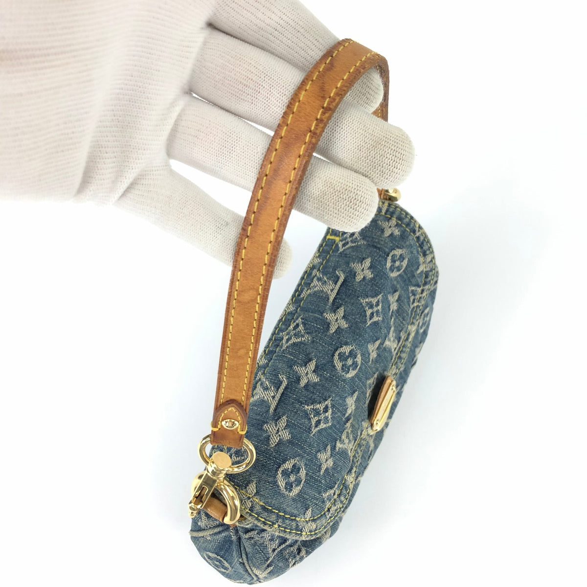 LOUIS VUITTON PLEATY DENIM SHOULDER BAG