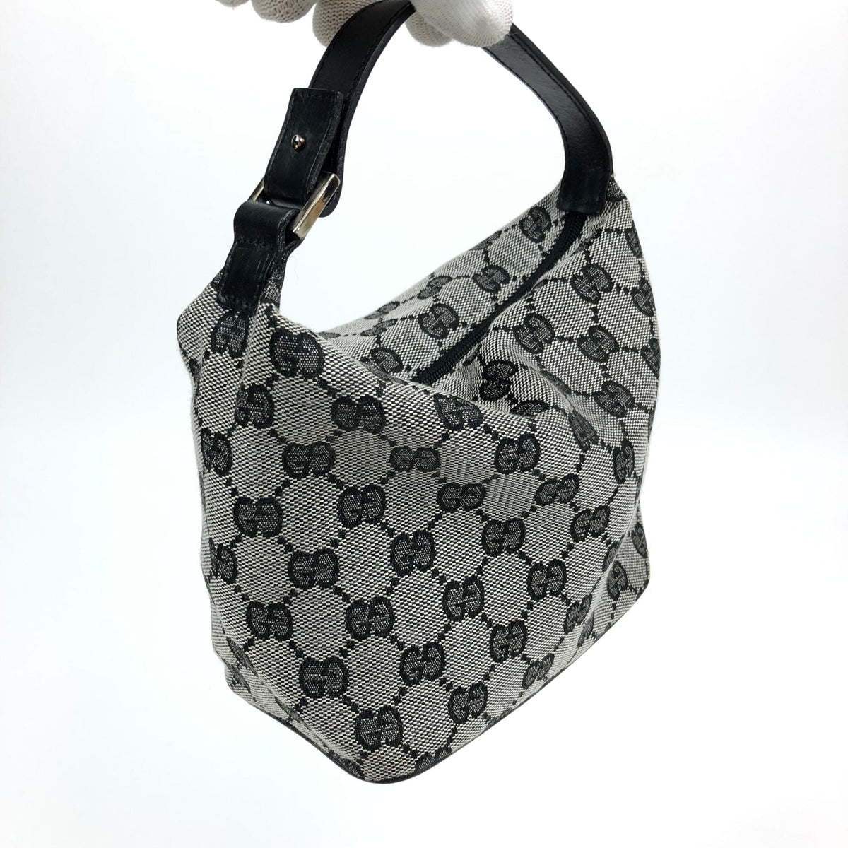 GUCCI MONOGRAM CLUTCH BAG