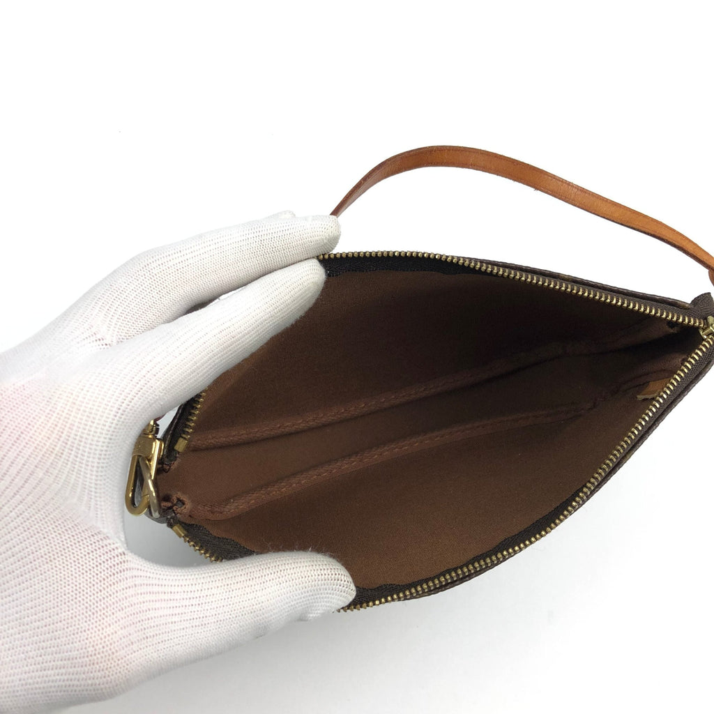 LOUIS VUITTON POCHETTE BAG