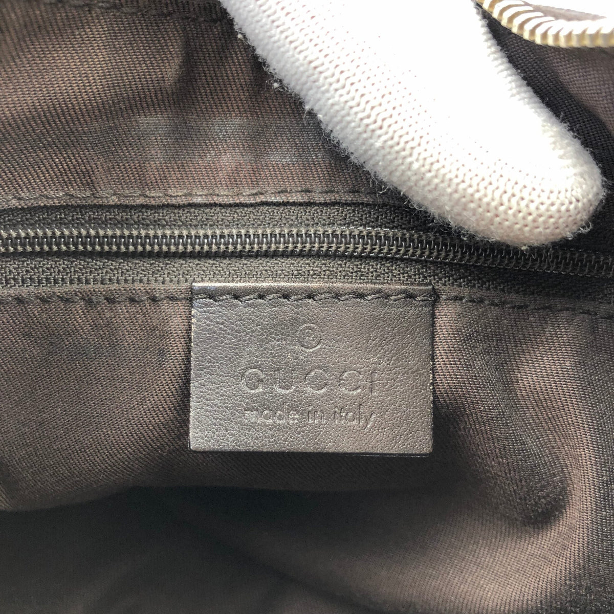 GUCCI ABBEY MONOGRAM SHOULDER BAG
