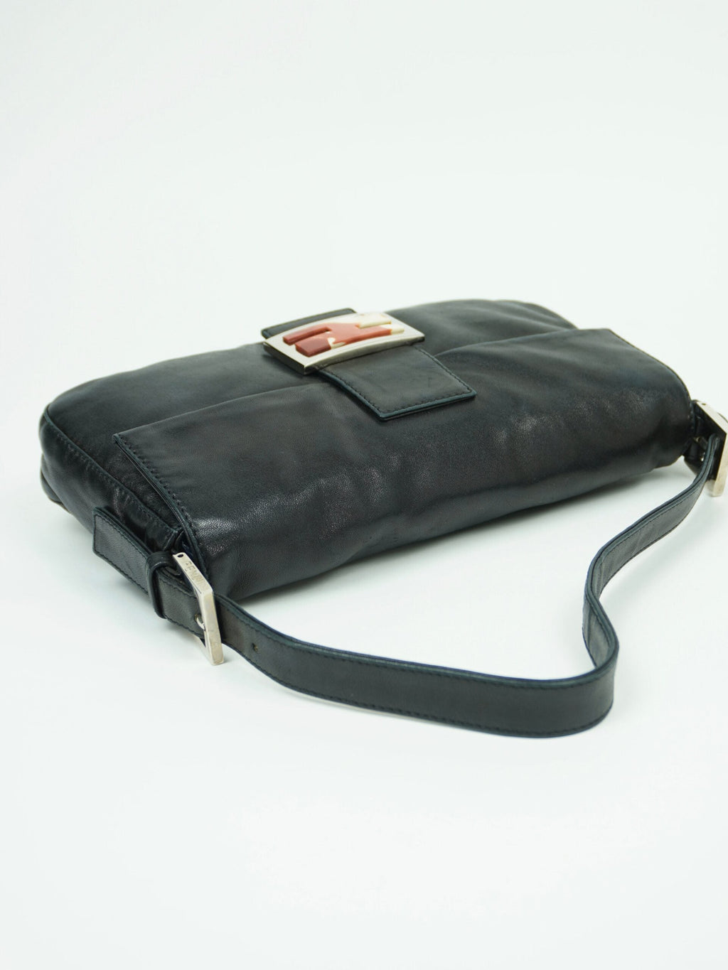 FENDI LEATHER BAGUETTE WITH MARBLE BUCKLE