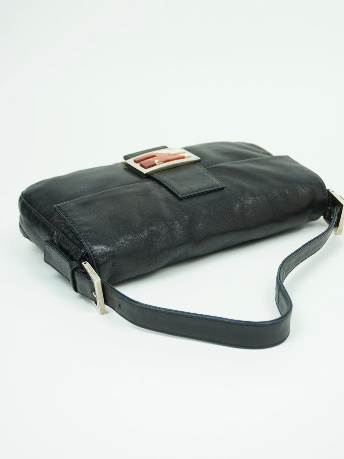 FENDI LEATHER BAGUETTE WITH MARBLE BUCKLE