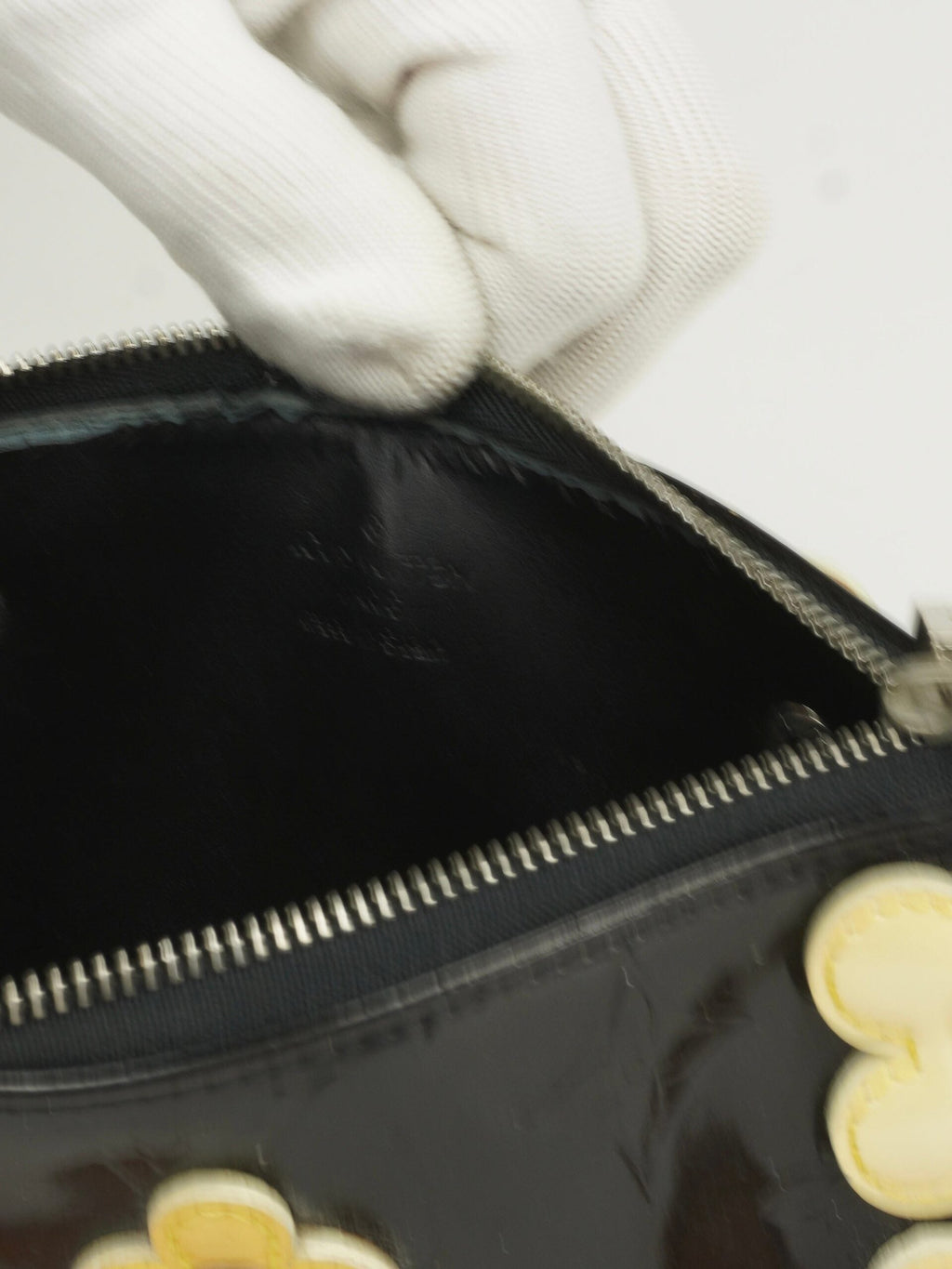 LOUIS VUITTON VERNIS POCHETTE