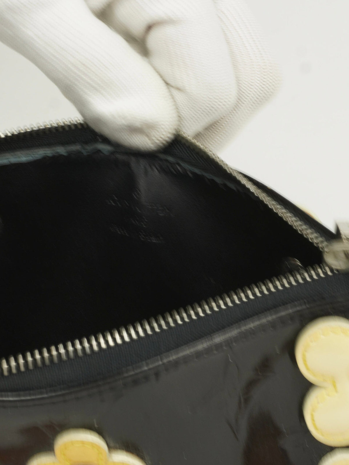 LOUIS VUITTON VERNIS POCHETTE
