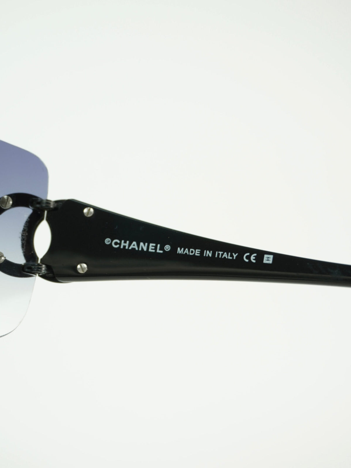 CHANEL RIMLESS CC LOGO SUNGLASSES