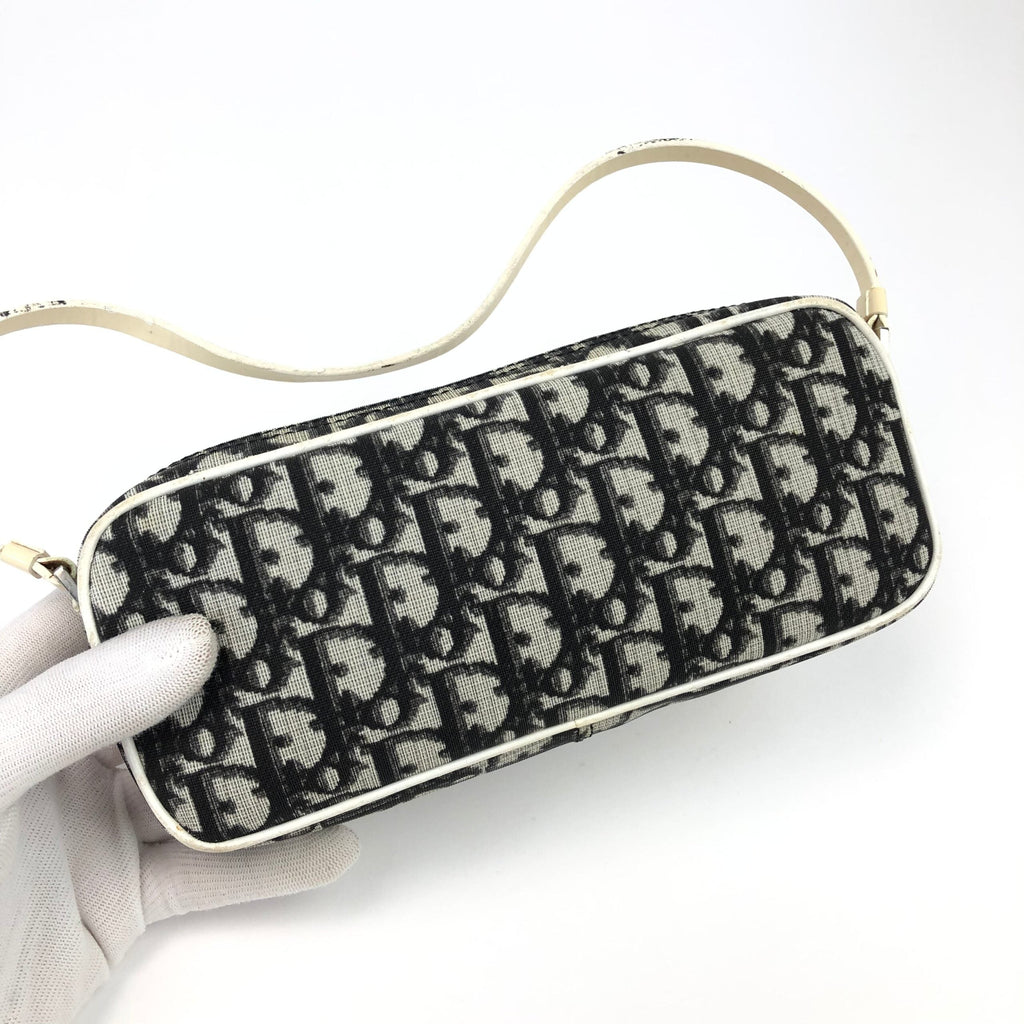 CHRISTIAN DIOR MONOGRAM SHOULDER BAG