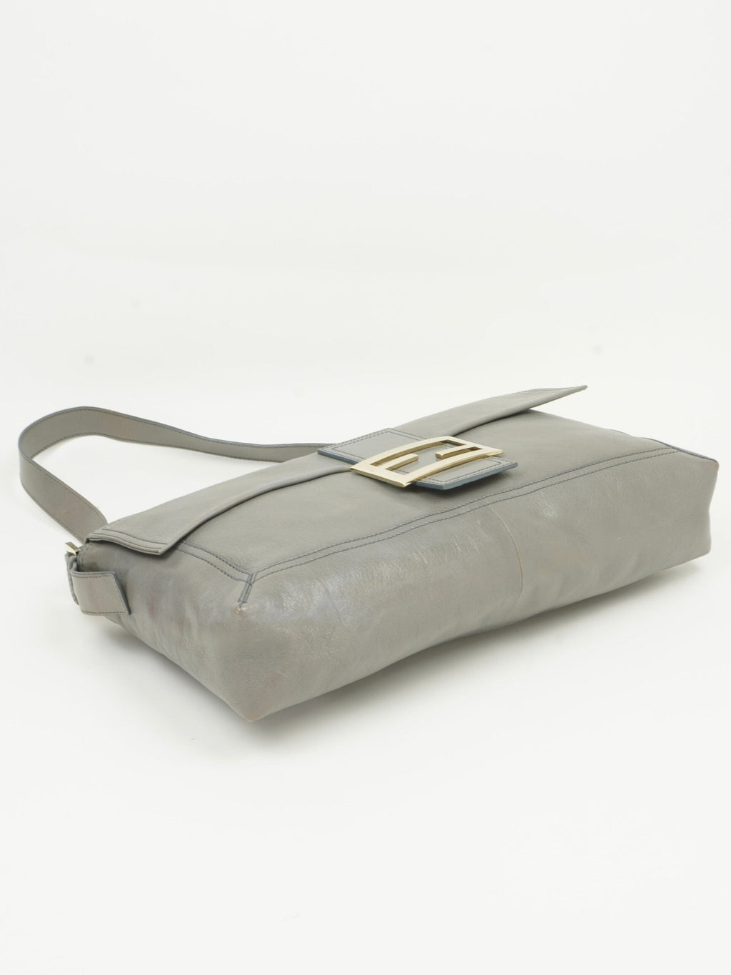 FENDI XL MAMA BAGUETTE BAG
