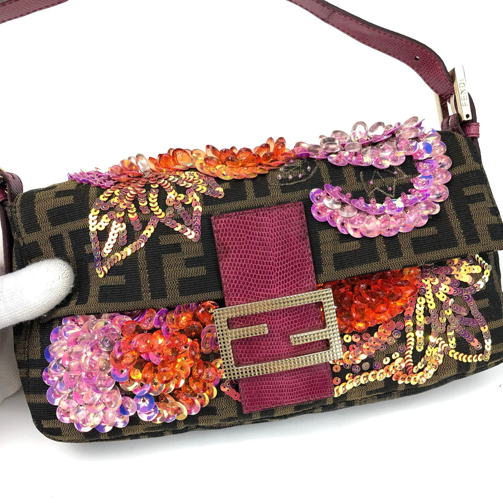 FENDI BEADED BAGUETTE BAG WITH EXOTIC LIZARD DETAILING