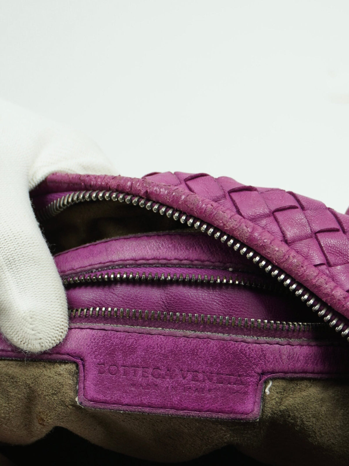 BOTTEGA VENETA INTRECCIATO HOBO SHOULDER BAG