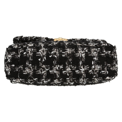 Chanel 19 shoulder bag in black and grey tweed - DETAIL 1