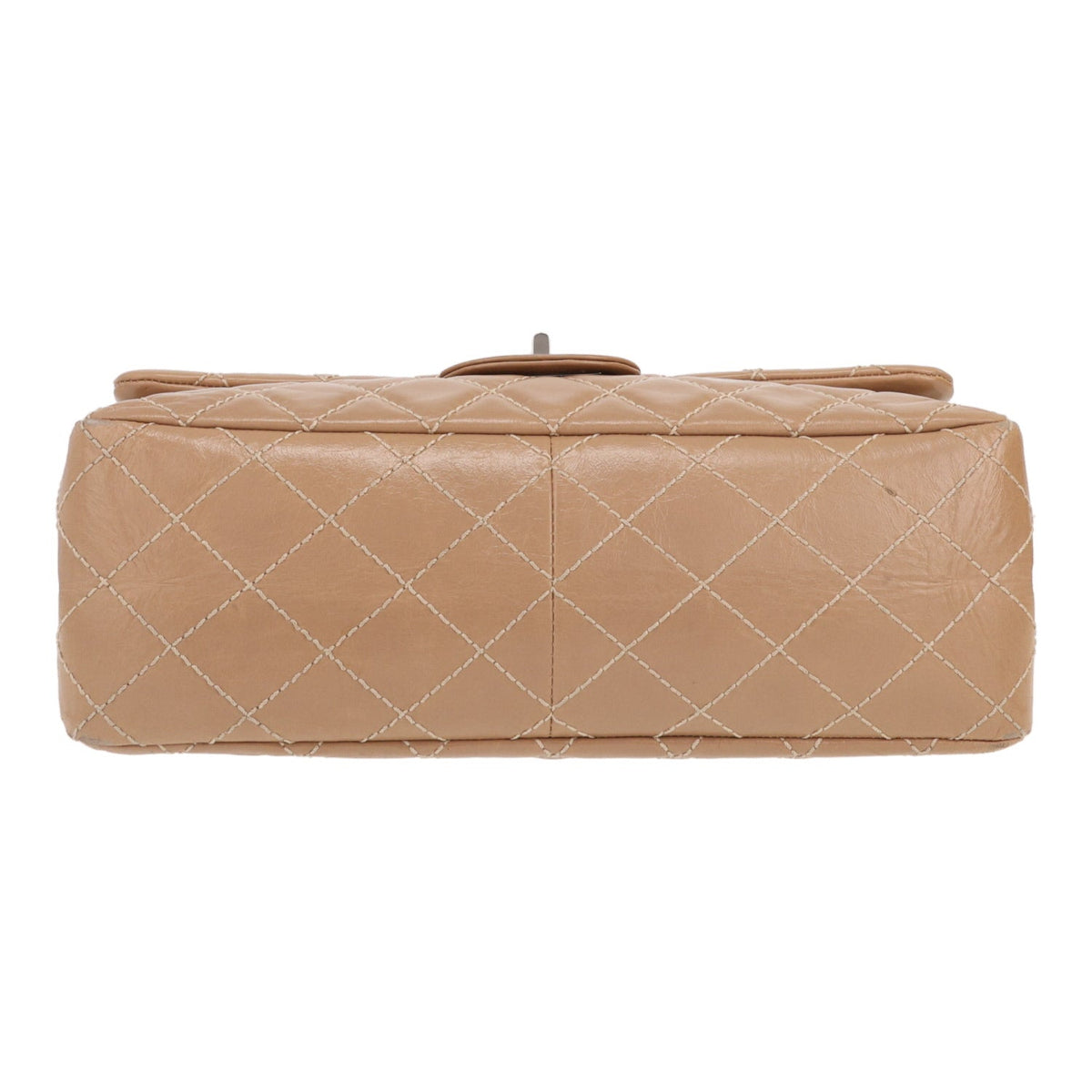Chanel 2.55 shoulder bag in beige quilted leather - DETAIL 1