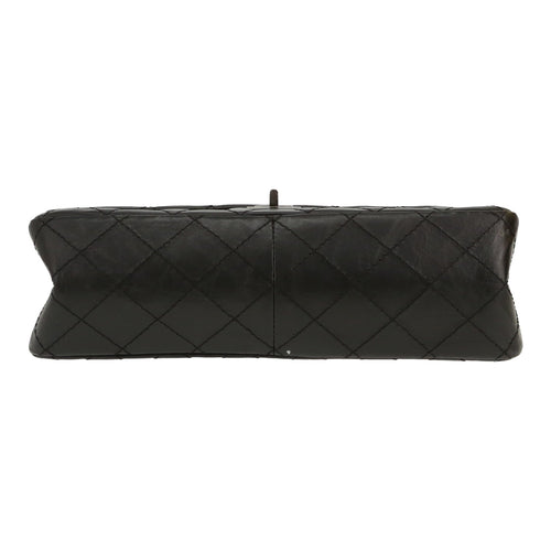 Chanel 2.55 large model shoulder bag in black quilted leather - DETAIL 1