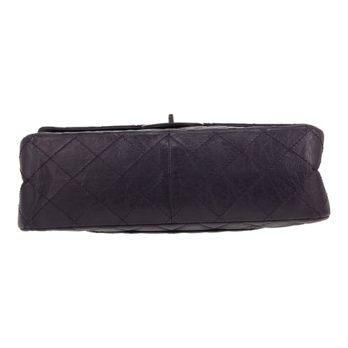 Chanel 2.55 shoulder bag in purple quilted leather - DETAIL 1