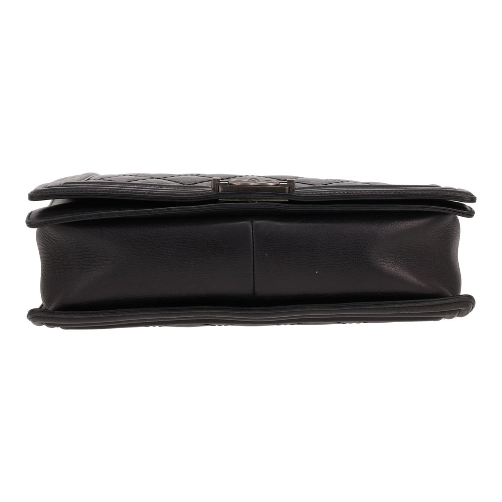 Chanel Boy large model shoulder bag in black leather - DETAIL 1