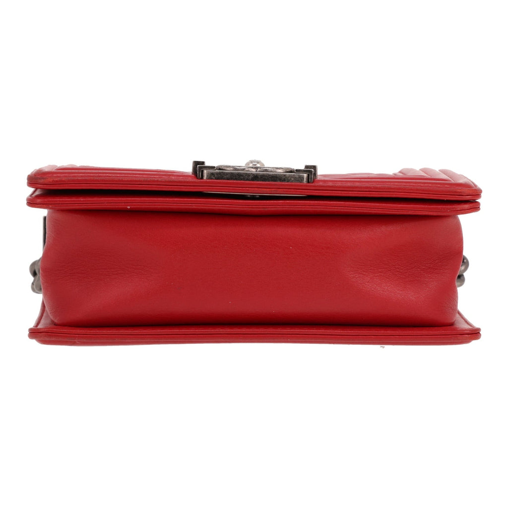 Chanel Boy small model shoulder bag in red leather - DETAIL 1