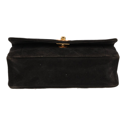 Chanel Diana shoulder bag in black Veau velours - DETAIL 1