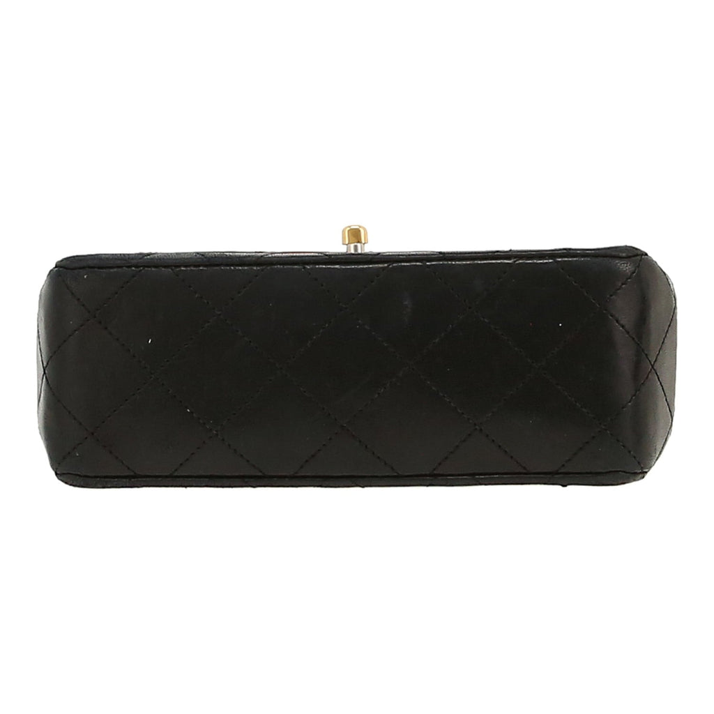 Chanel Mini Timeless handbag in black and burgundy quilted leather - DETAIL 1