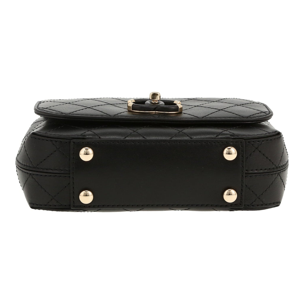 Chanel shoulder bag in black leather - DETAIL 1