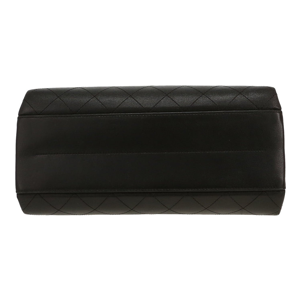 Chanel shoulder bag in black leather - DETAIL 1