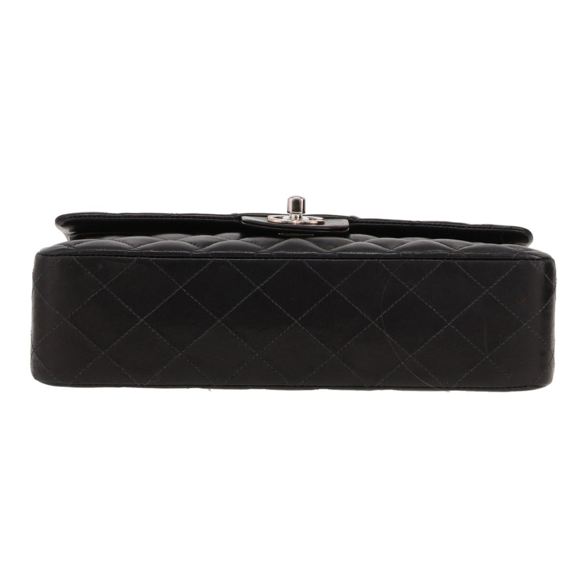Chanel Timeless Classic handbag in black quilted leather - DETAIL 1