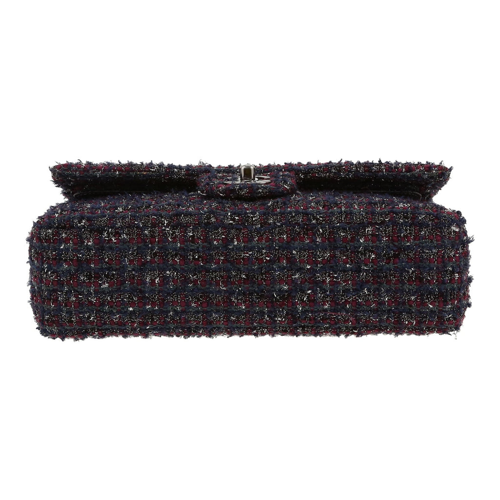 Chanel Timeless Classic handbag in navy blue and burgundy tweed - DETAIL 1