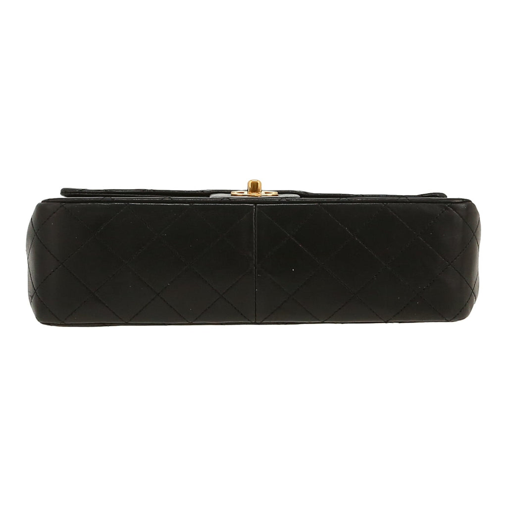 Chanel Timeless handbag in black quilted leather - DETAIL 1