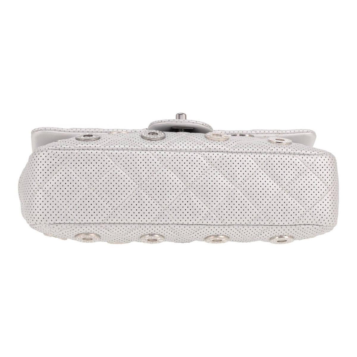 Chanel Timeless handbag in silver quilted leather - DETAIL 1