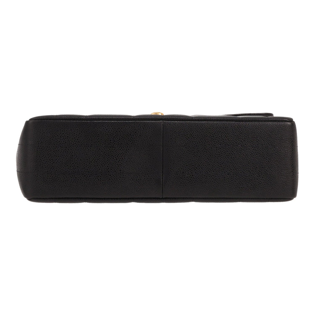Chanel Timeless Jumbo shoulder bag in black quilted grained leather - DETAIL 1