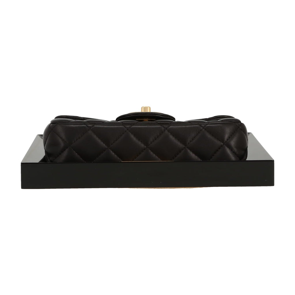 Chanel Timeless limited edition Frame handbag in black quilted leather and black plexiglas - DETAIL 1