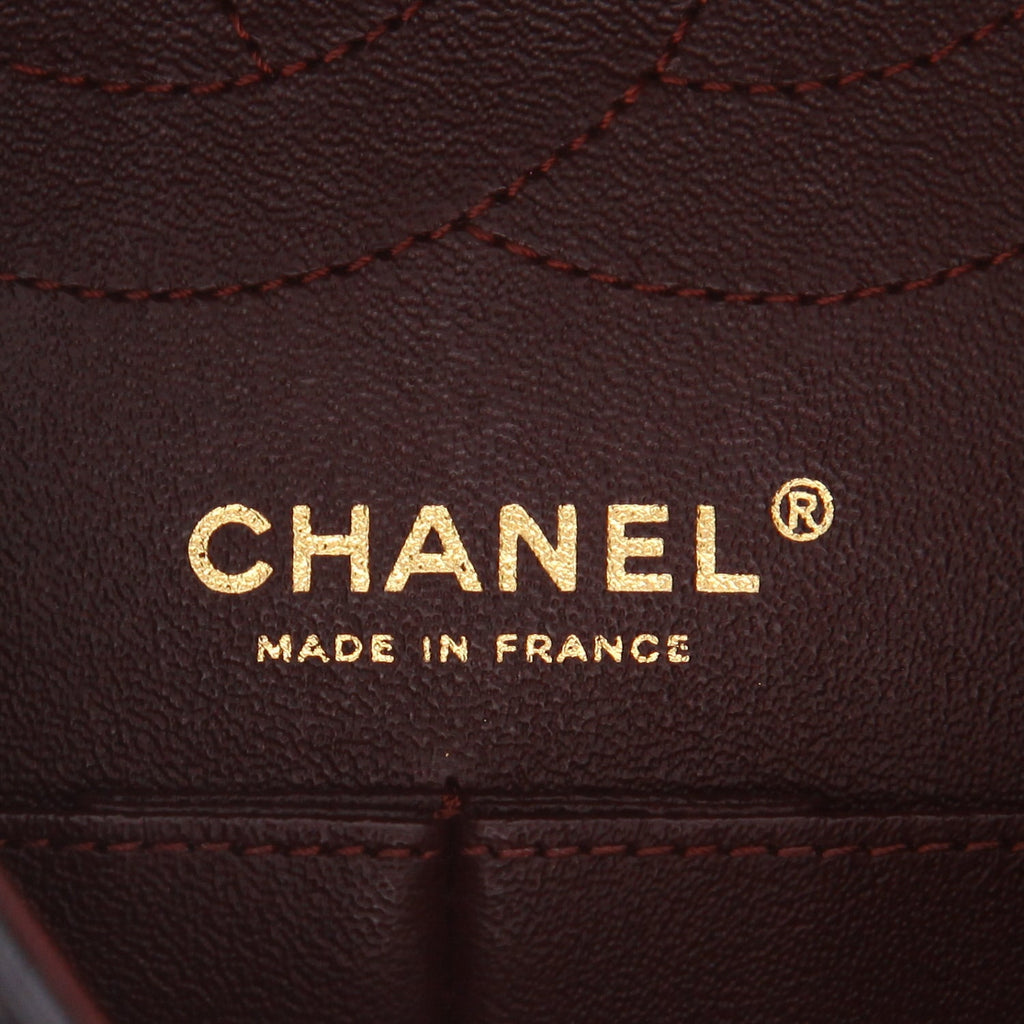 Chanel 2.55 shoulder bag in black quilted leather - DETAIL 2