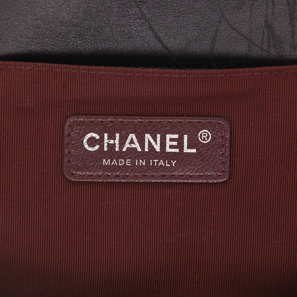 Chanel Boy shoulder bag in black leather - DETAIL 2