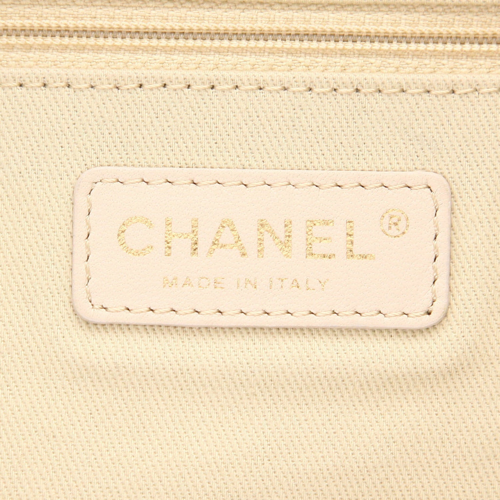 Chanel Deauville shopping bag in navy blue canvas - DETAIL 2