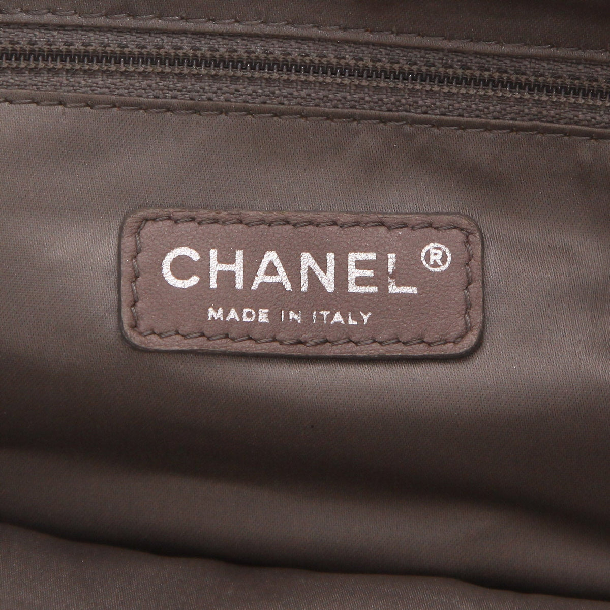 Chanel Ice Cube shopping bag in silver leather and PVC - DETAIL 2