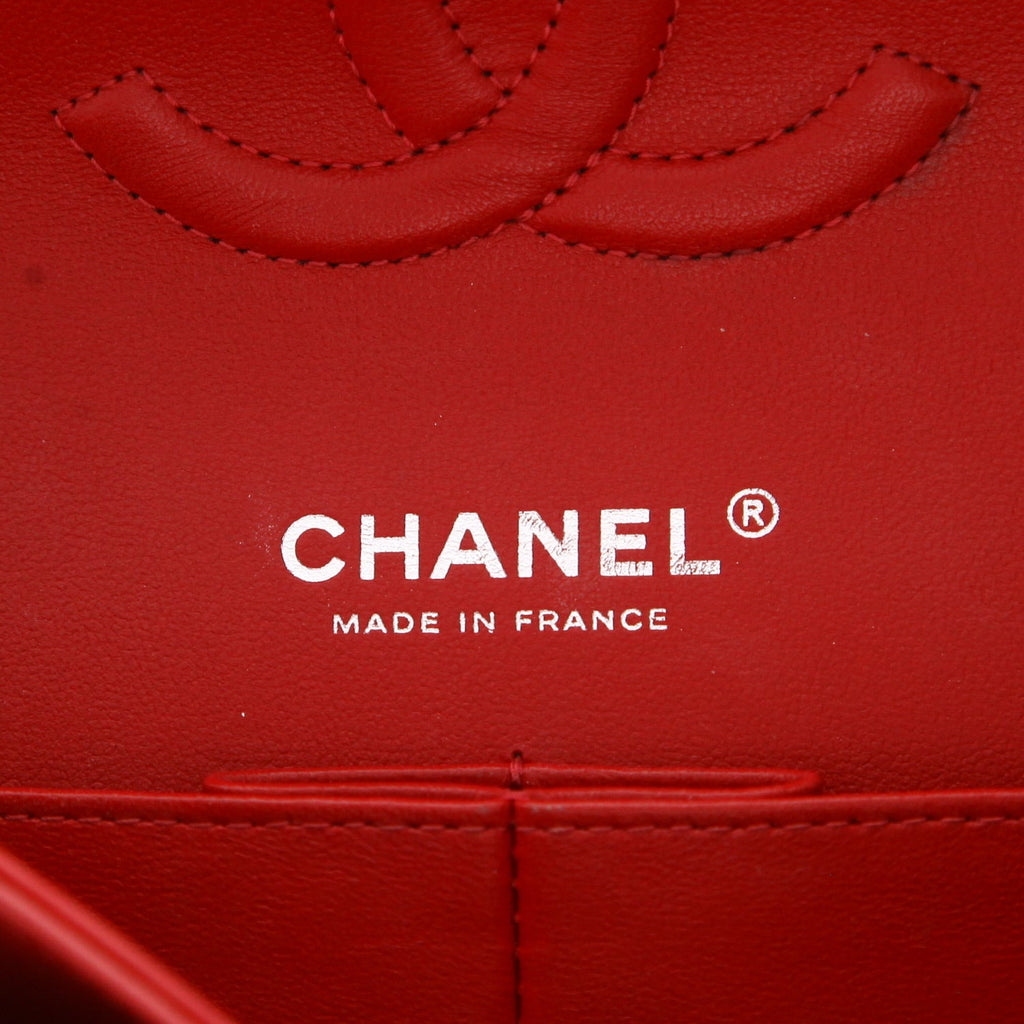 Chanel Timeless Classic handbag in red quilted leather - DETAIL 2