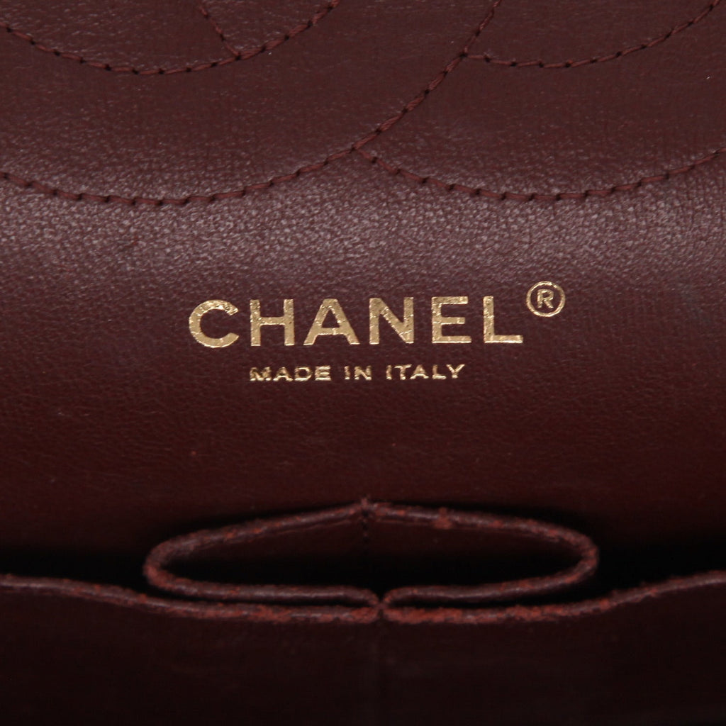 Chanel Timeless Jumbo handbag in black quilted grained leather - DETAIL 2