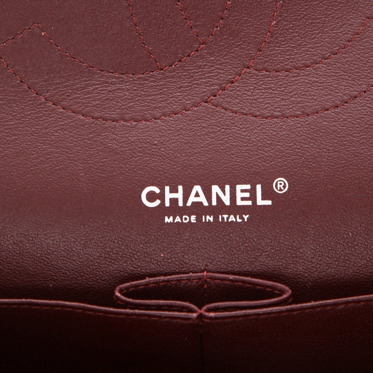 Chanel Timeless Jumbo handbag in black quilted grained leather - DETAIL 2