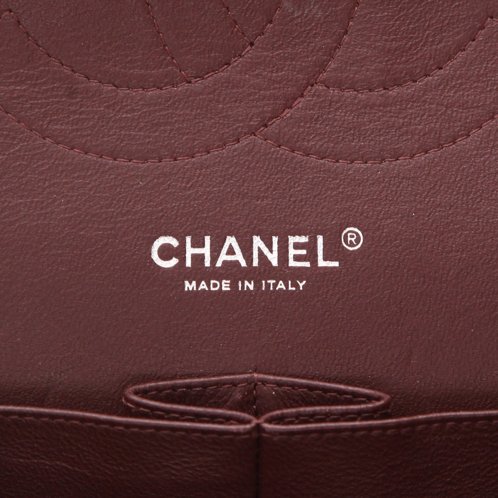 Chanel Timeless Jumbo shoulder bag in black quilted grained leather - DETAIL 2