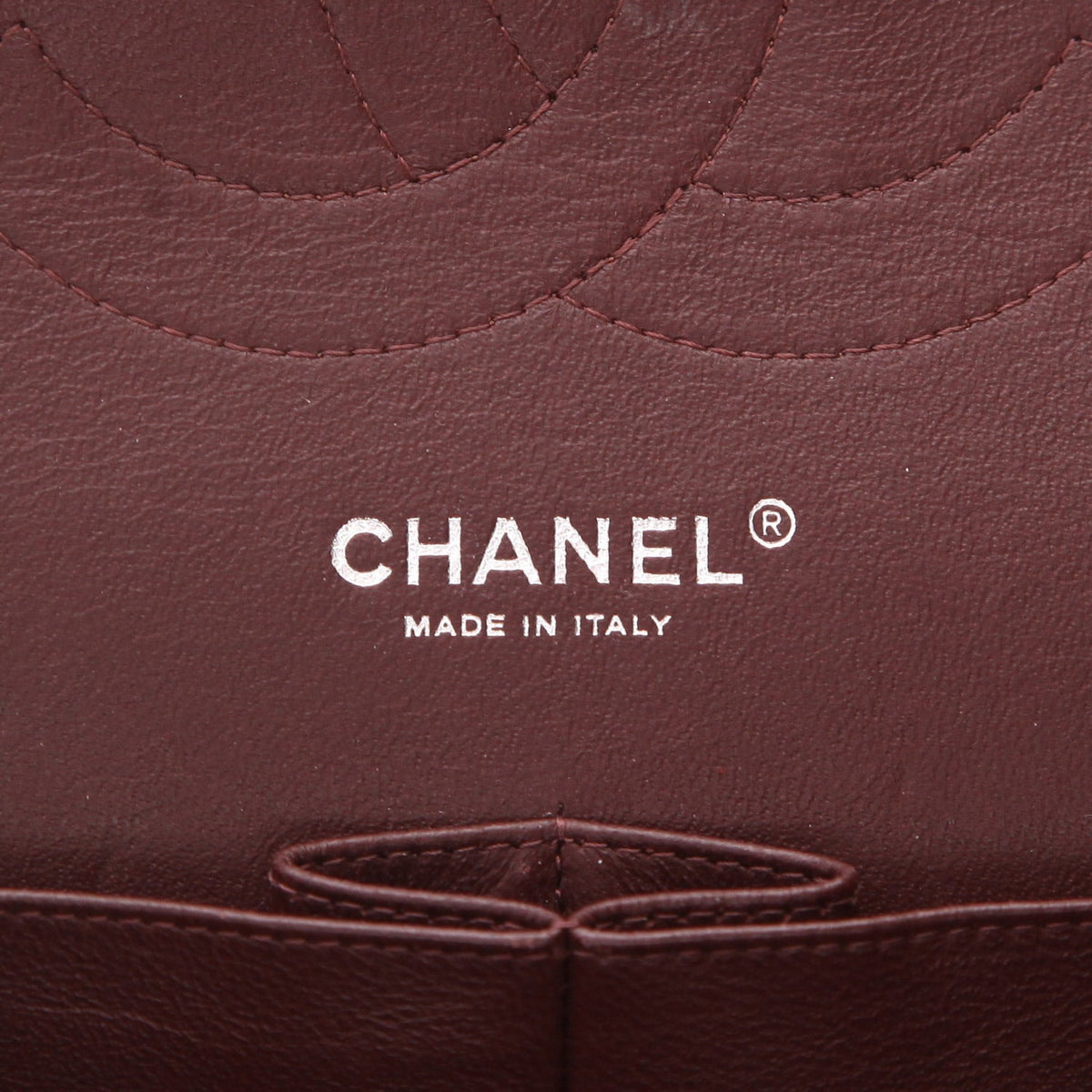 Chanel Timeless Jumbo shoulder bag in black quilted grained leather - DETAIL 2