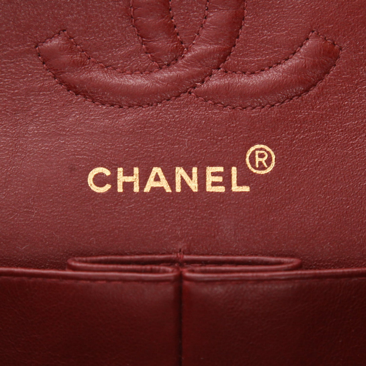 Chanel Timeless Petit handbag in black quilted leather - DETAIL 2
