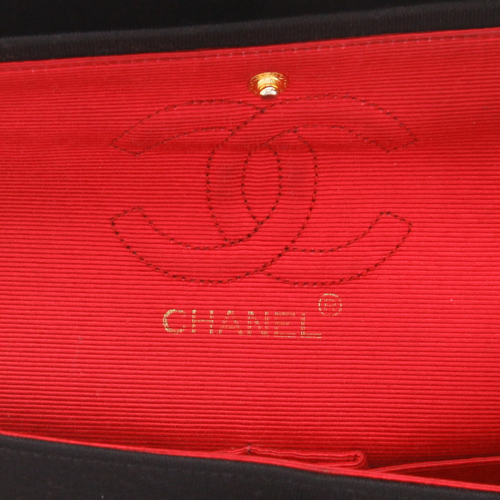 Chanel Timeless Petit shoulder bag in black jersey canvas - DETAIL 2
